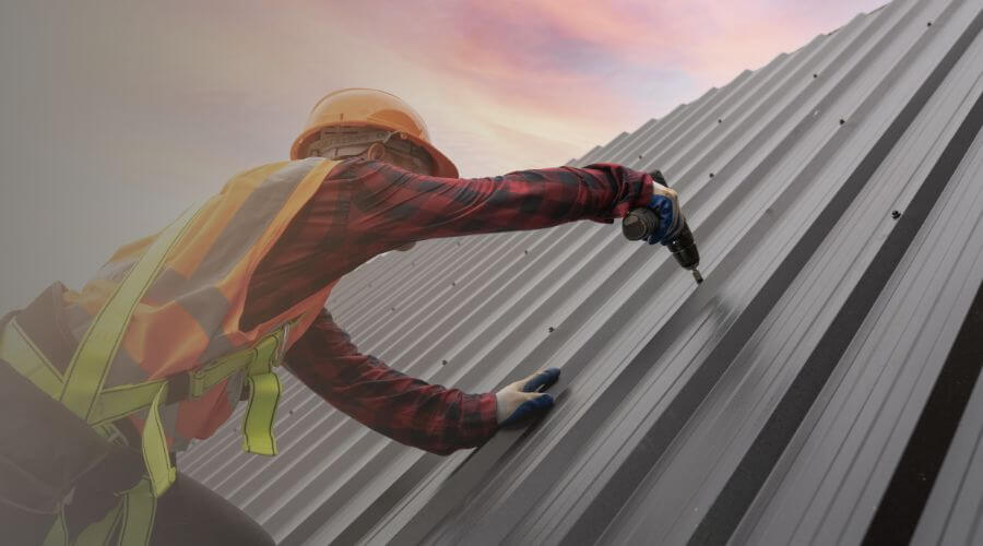 Professional gutter cleaning in Baxter Springs, KS